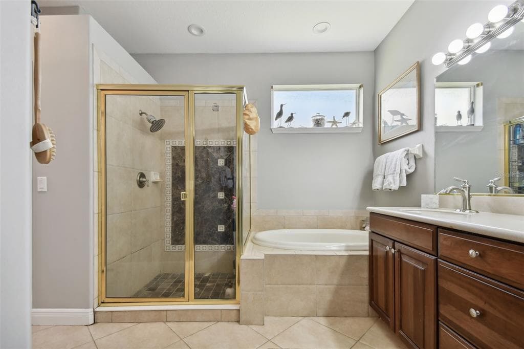 5056 LAKEHURST COURT photo 21