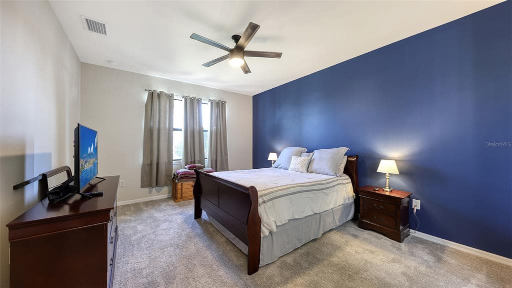2446 CARNATION COURT photo 23