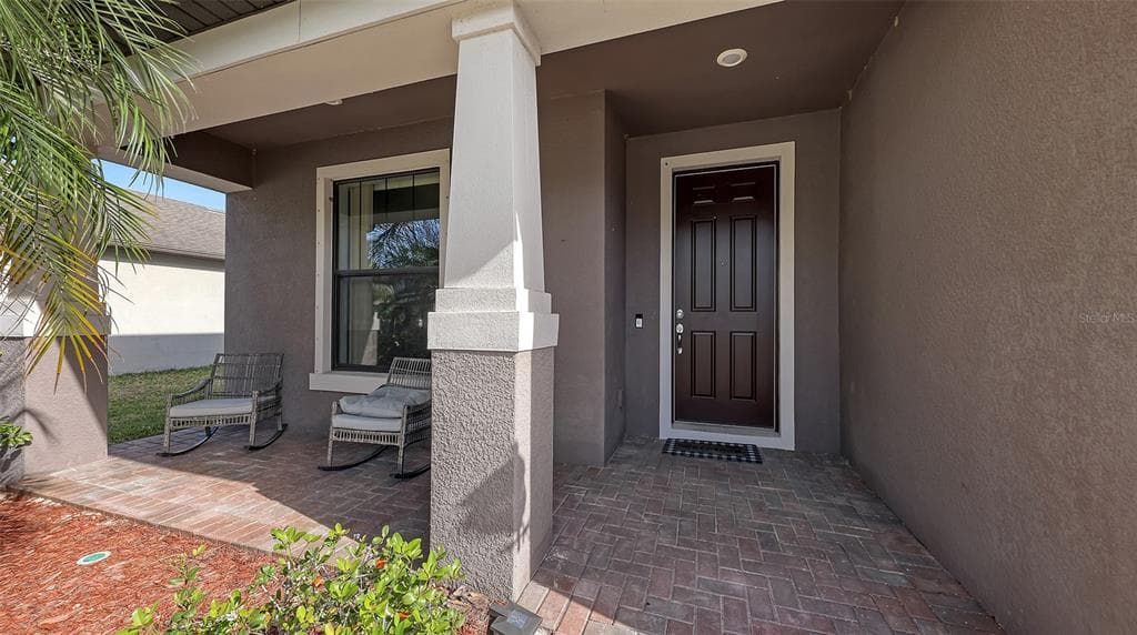 2446 CARNATION COURT photo 3