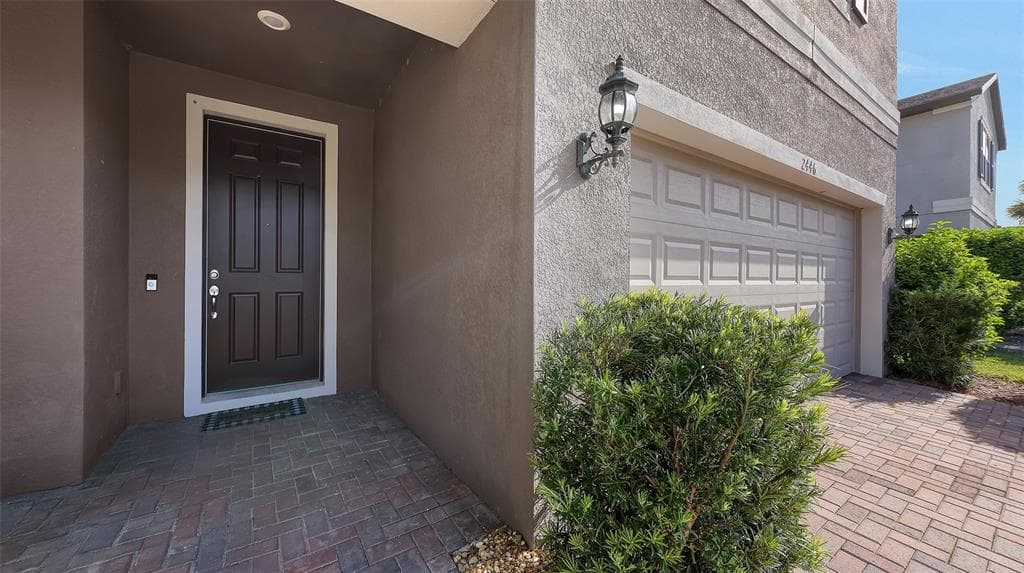 2446 CARNATION COURT photo 4