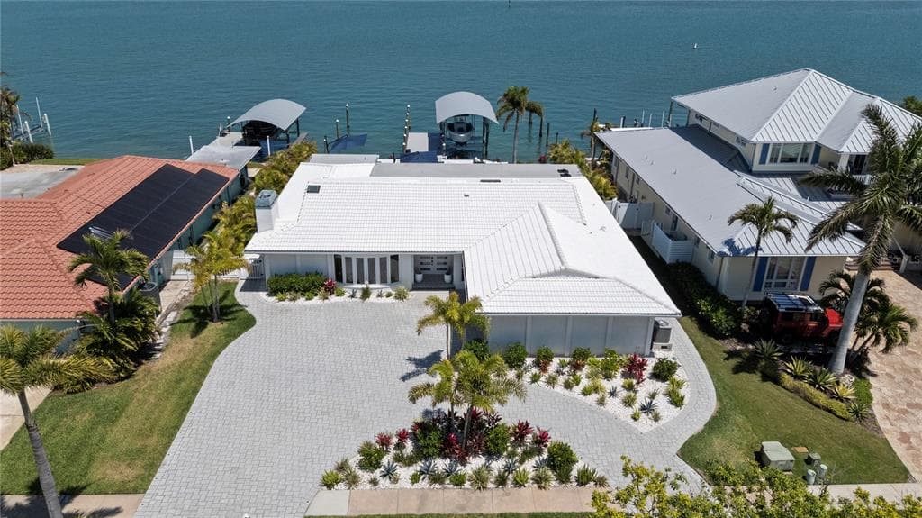 631 HARBOR ISLAND 1