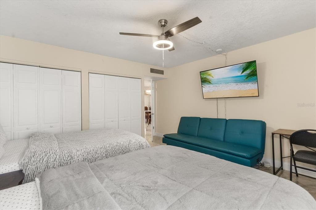 450 S GULFVIEW BOULEVARD 802 photo 17