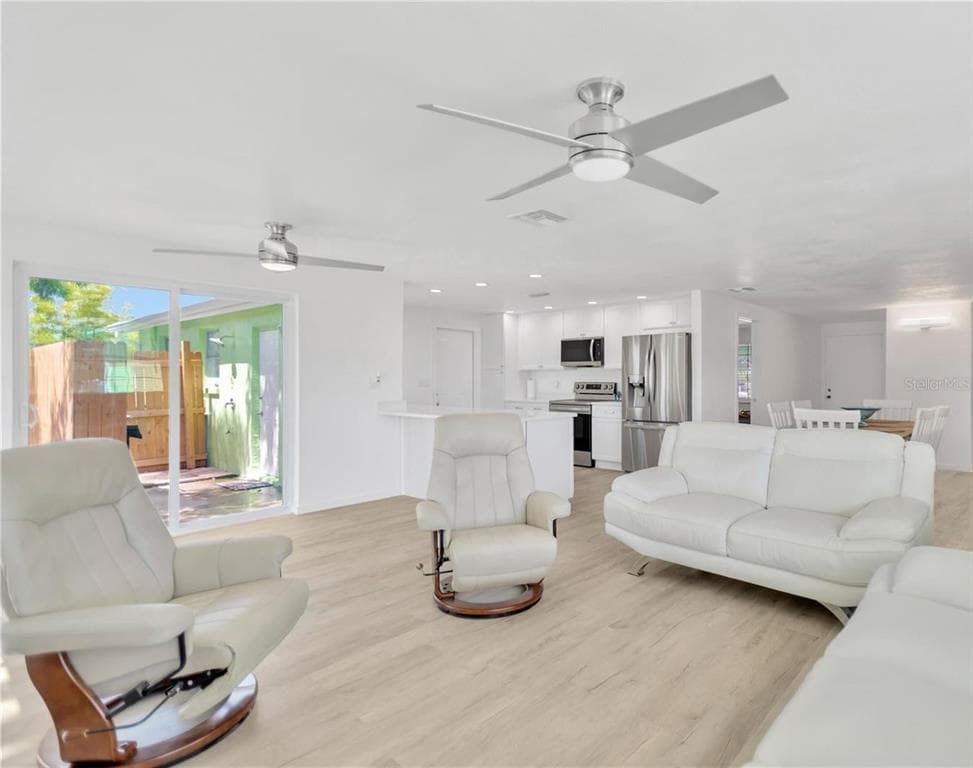 13724 COX AVENUE photo 14