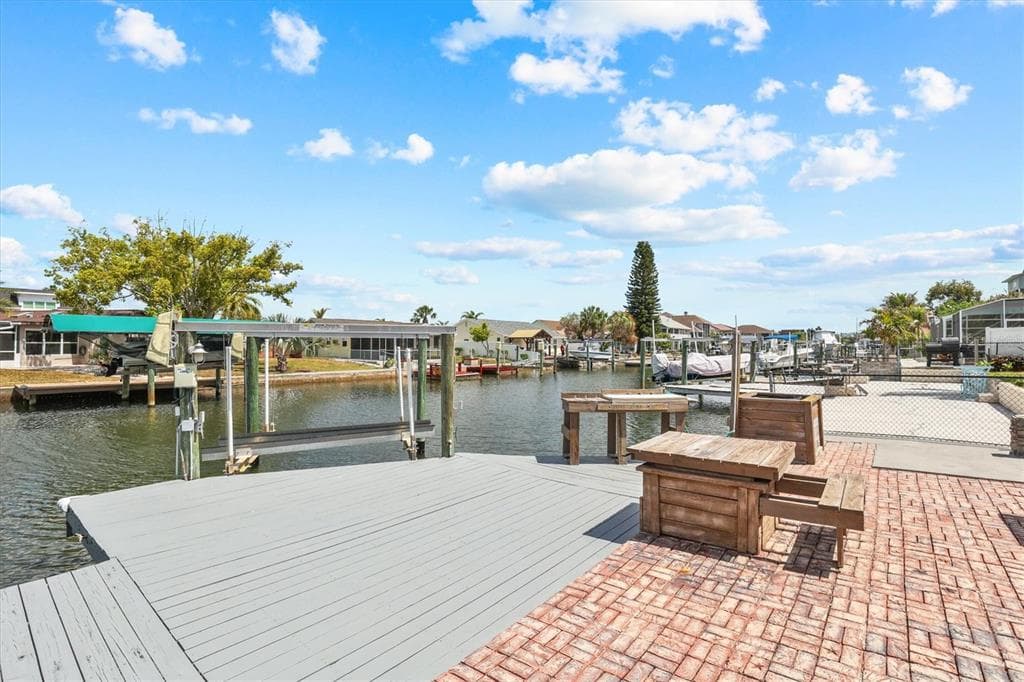 7239 SOUTHWIND DRIVE 5