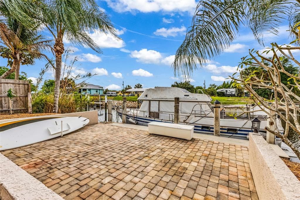 28401 COCO PALM DR 3