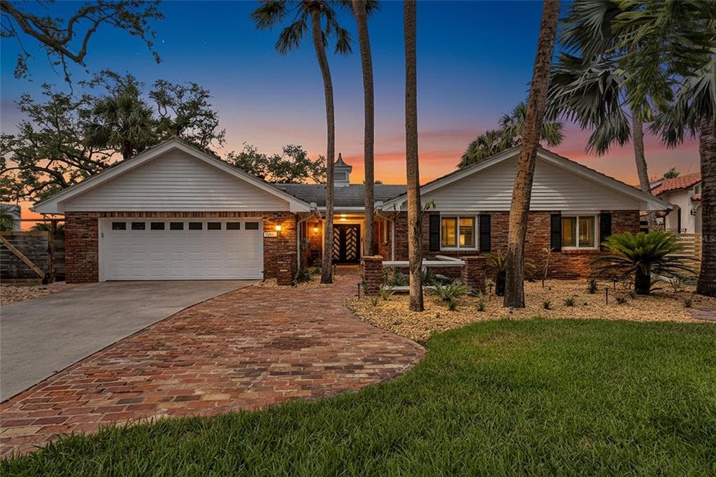 2612 KEYSTONE COURT N photo 2