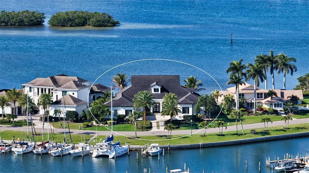 313 LOOKOUT POINT DRIVE 1