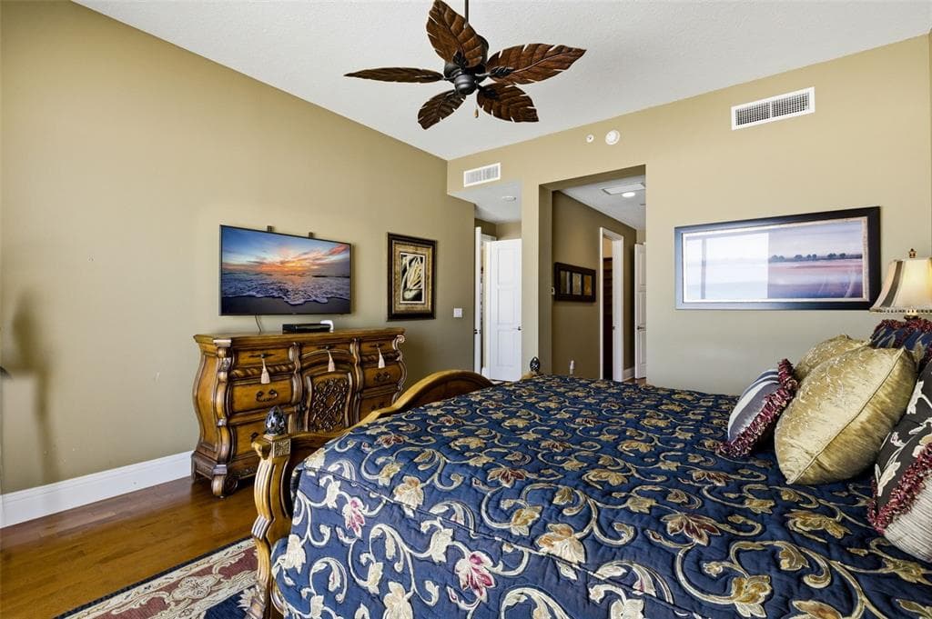 11 BAYMONT STREET 302 photo 25