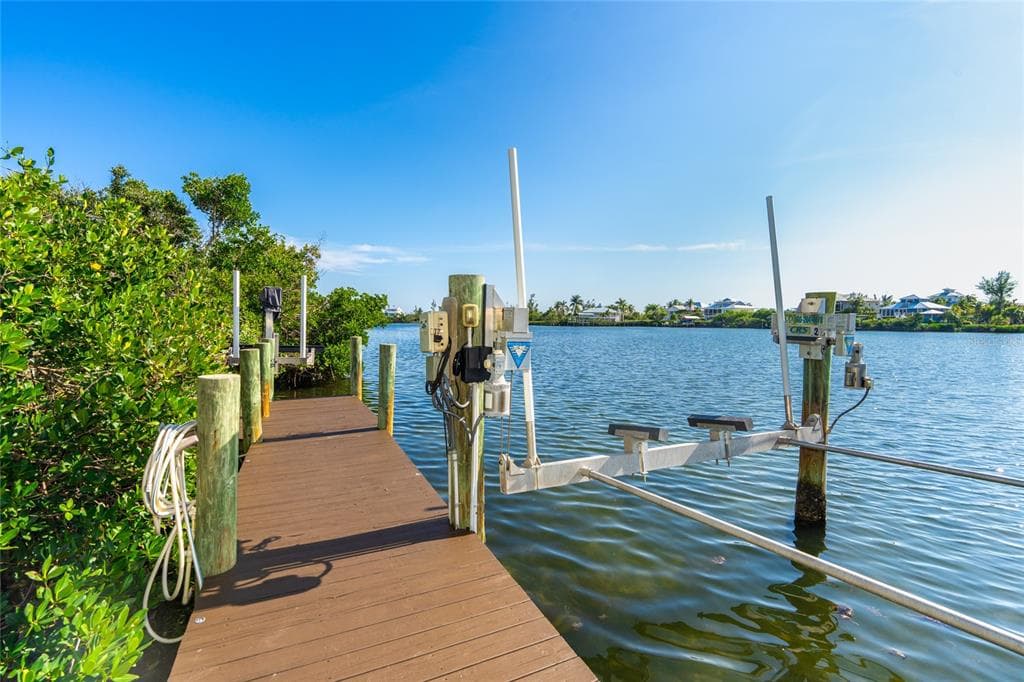 431 KETTLE HARBOR DRIVE photo 19