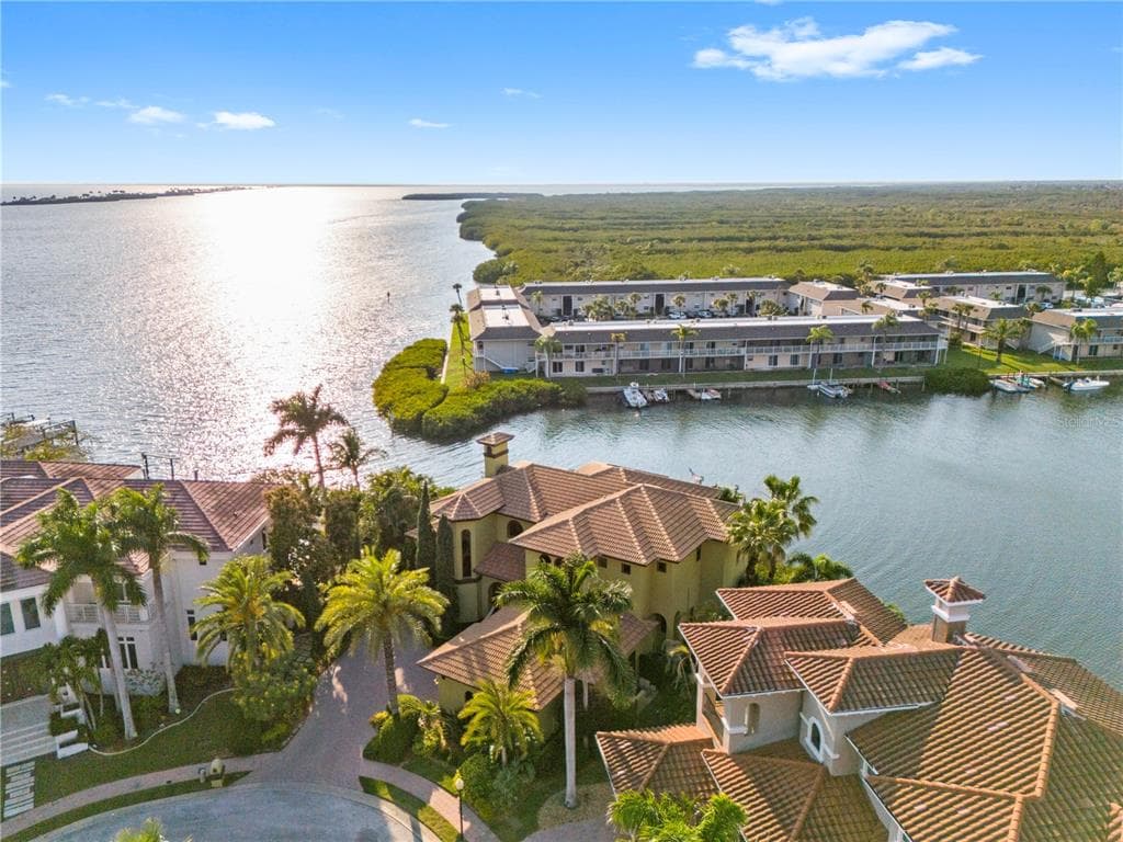4128 CAUSEWAY VISTA DRIVE photo 9
