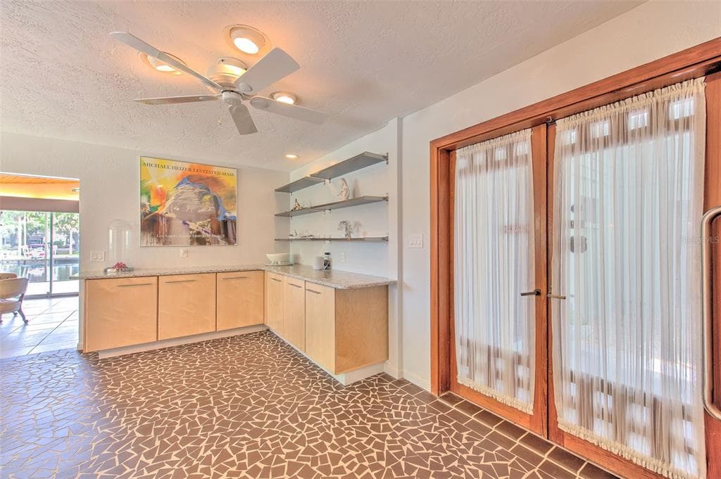 7102 MANDY LANE photo 15