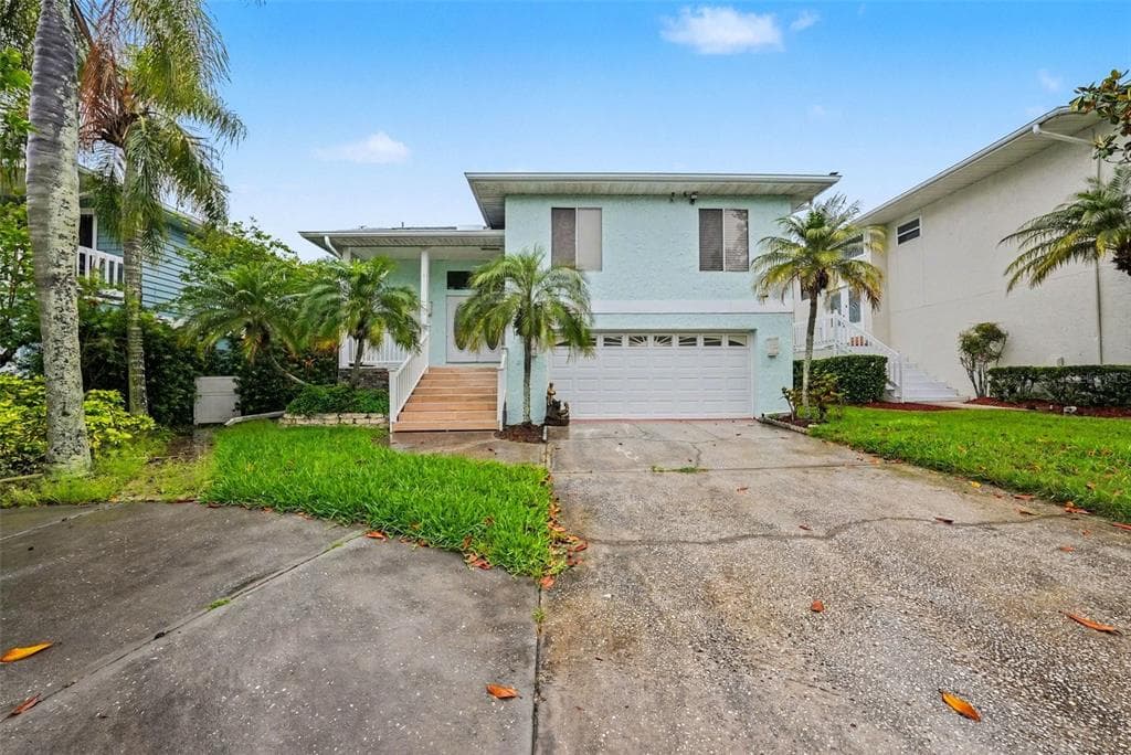 6225 BAYSIDE DRIVE 1