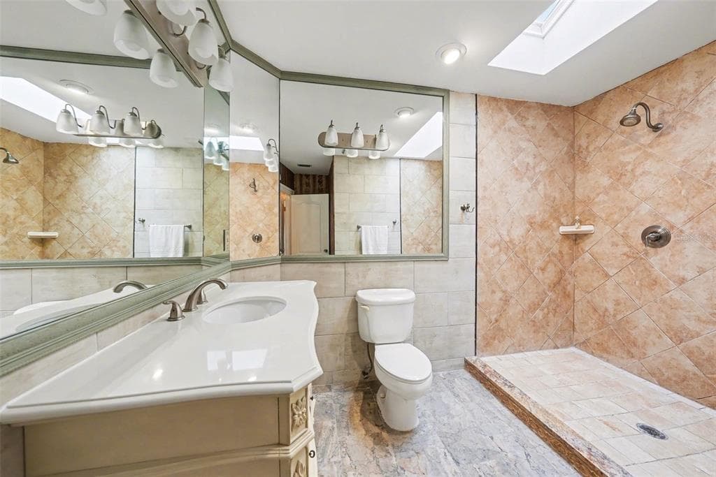 6225 BAYSIDE DRIVE photo 9