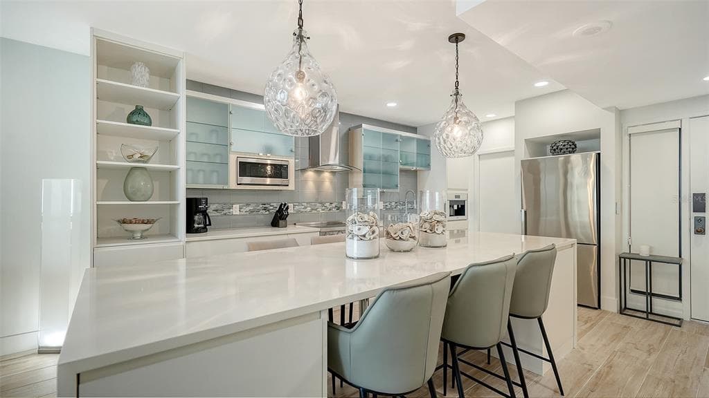 1932 HARBOURSIDE DRIVE 244 photo 18