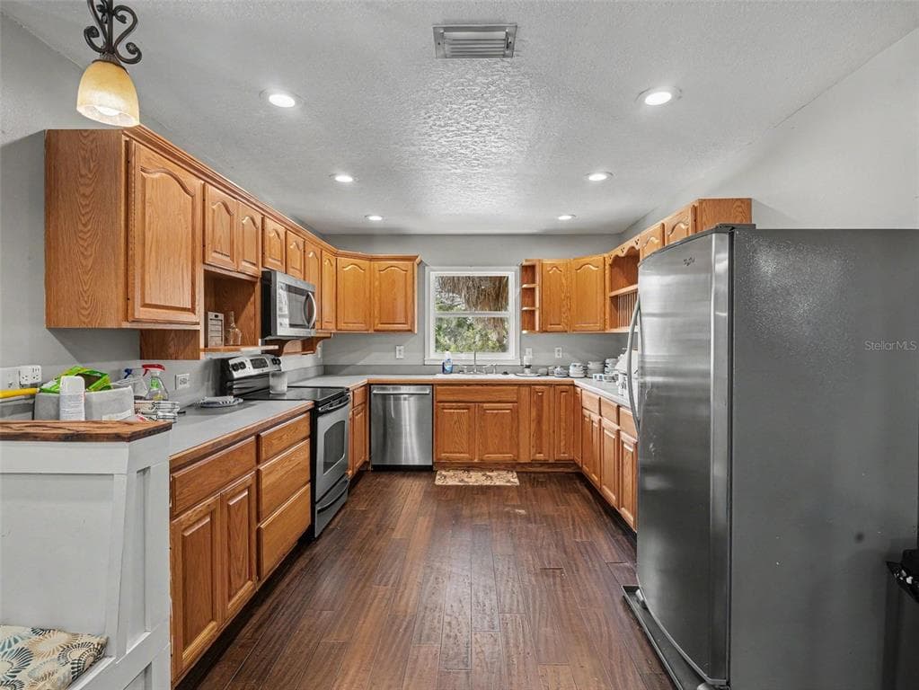 1740 BAYSHORE DRIVE photo 20