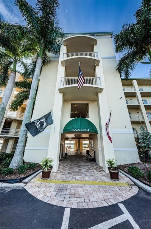 8800 BAY PINES BOULEVARD 303 photo 7