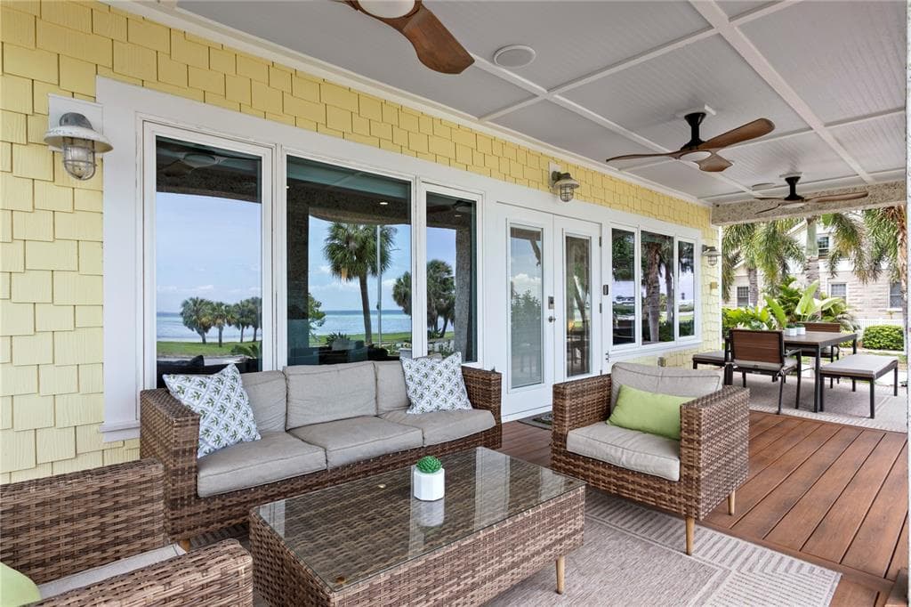 1803 BEACH DRIVE SE photo 6