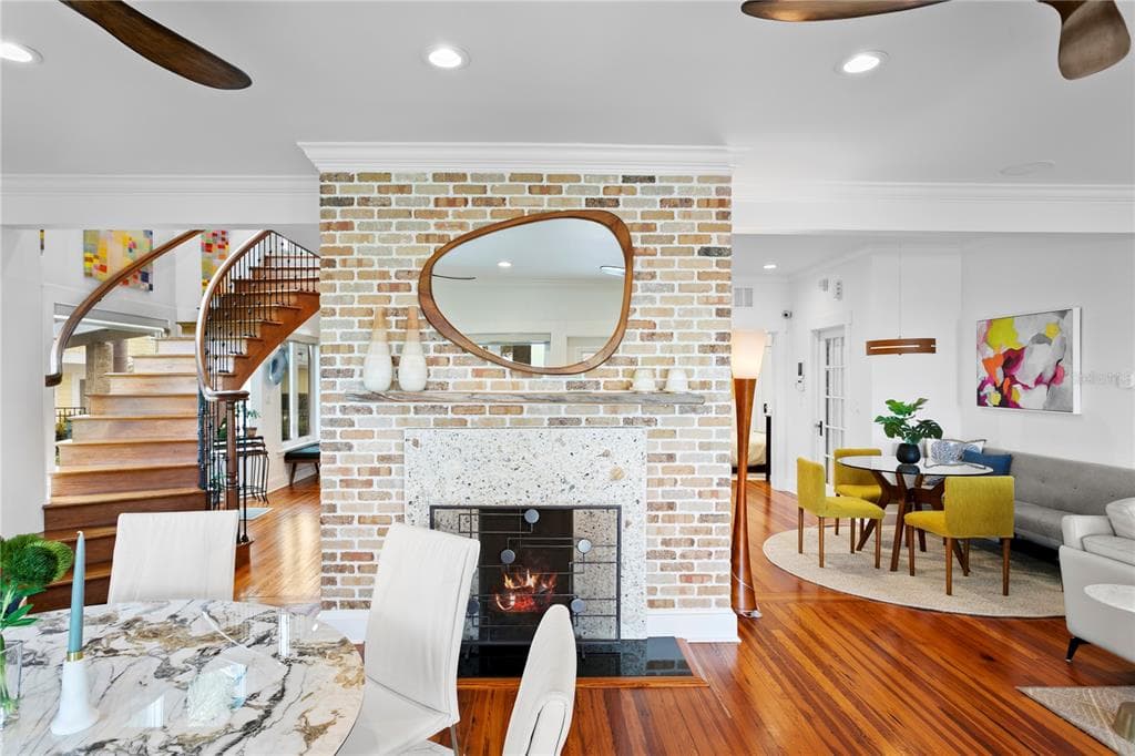 1803 BEACH DRIVE SE photo 7