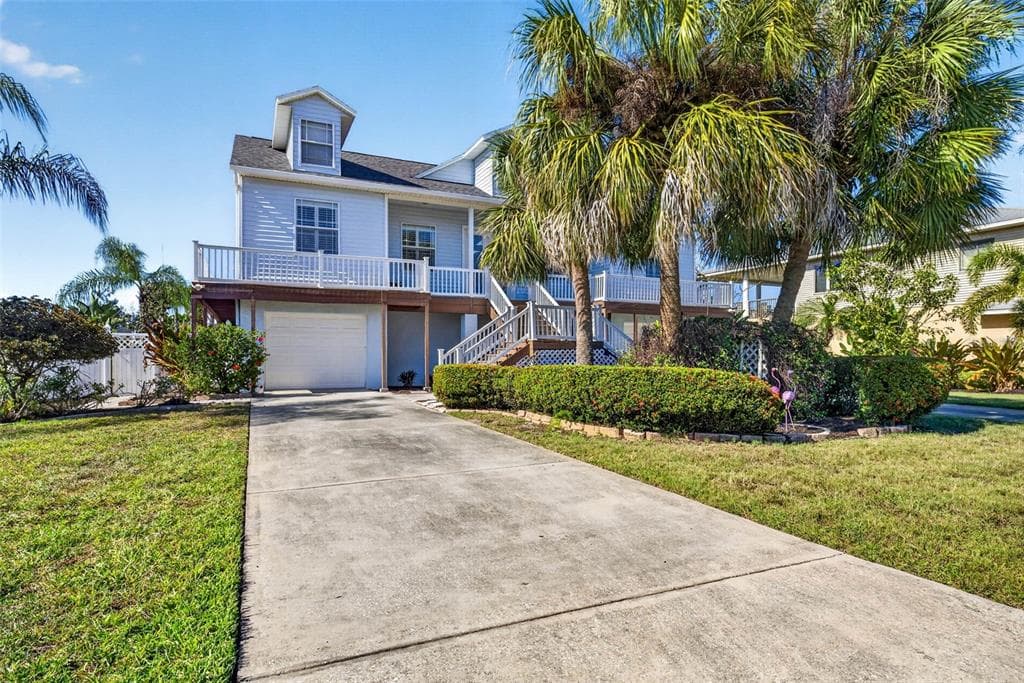 821 BLUE HERON BOULEVARD 1
