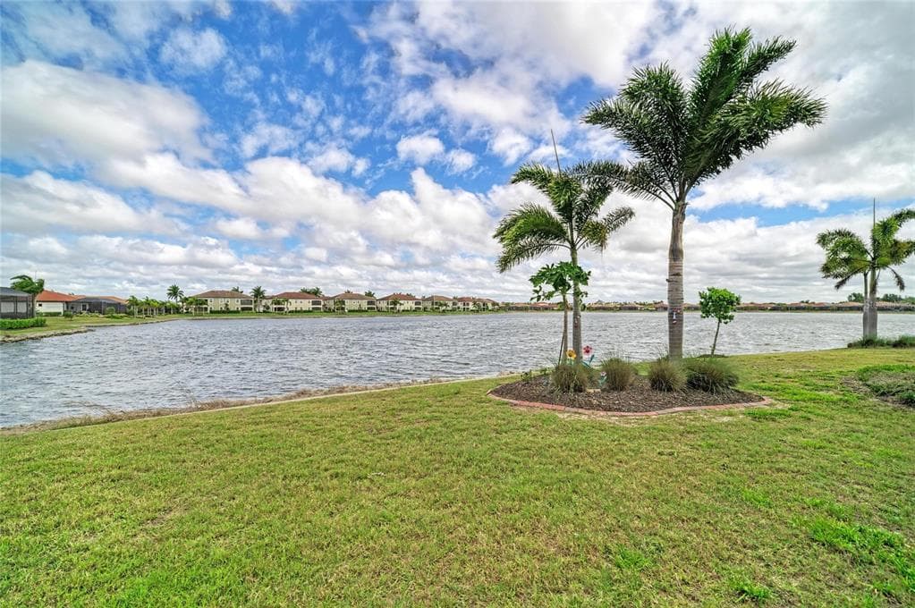 283 TOSCAVILLA BOULEVARD photo 16