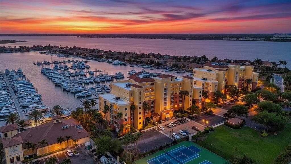 606 RIVIERA DUNES WAY #201 2