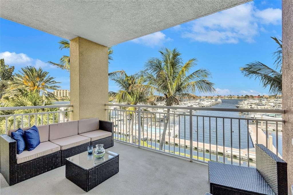 606 RIVIERA DUNES WAY #201 3
