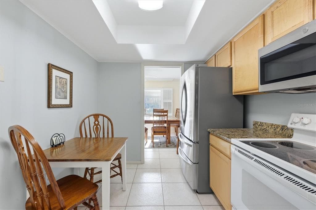 260 SANTA MARIA STREET 105 photo 22