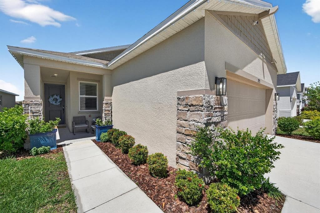 2793 89TH STREET CIRCLE E photo 3