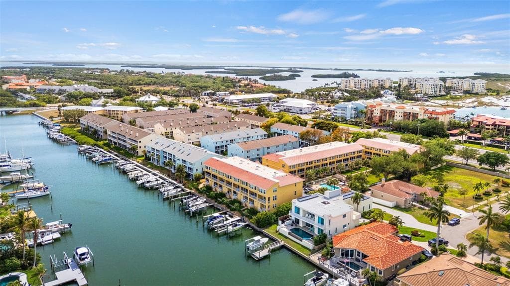 1071 PINELLAS BAYWAY S photo 7