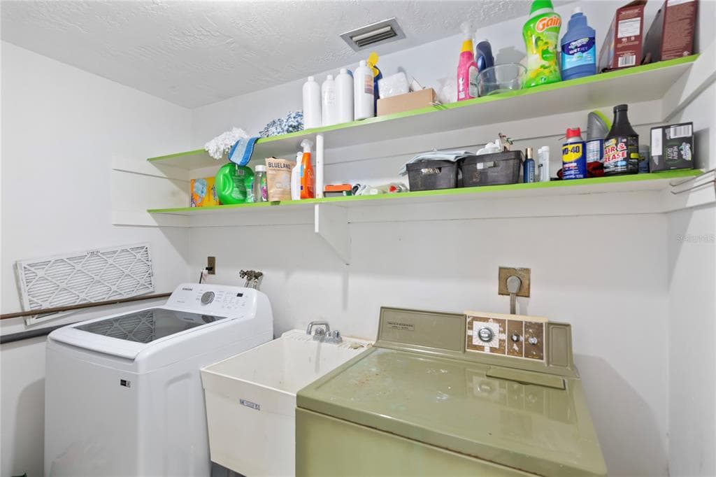 3409 SPRINGFIELD DRIVE photo 23