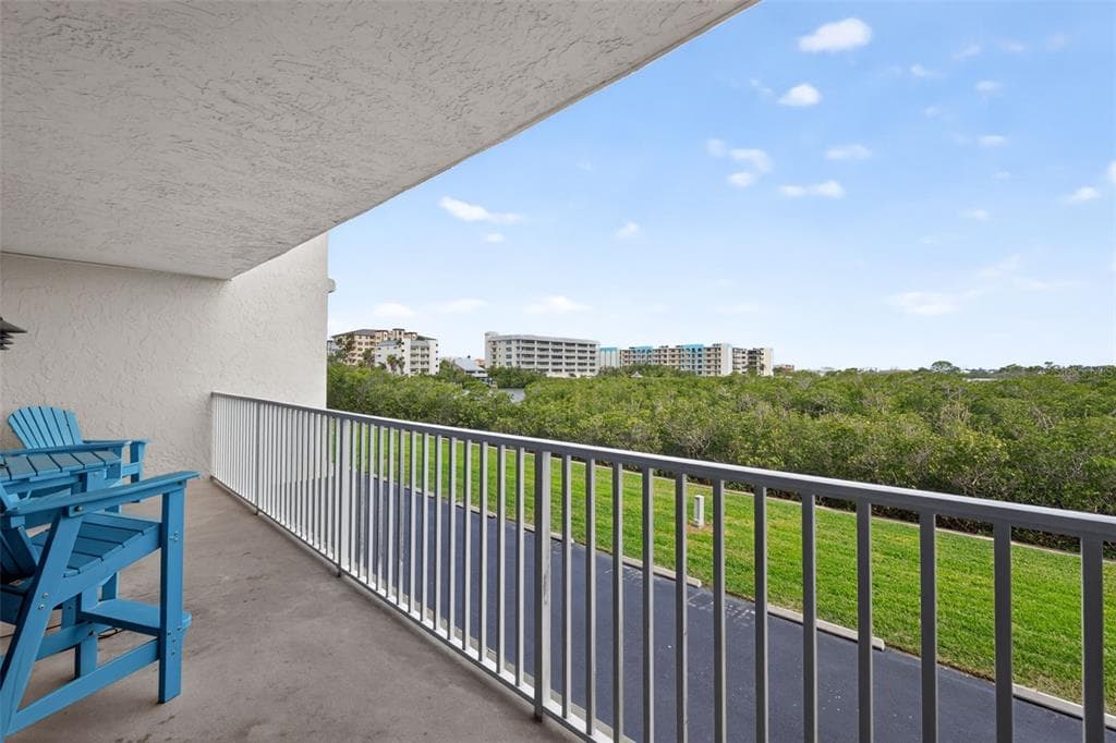 19451 GULF BOULEVARD #204 3
