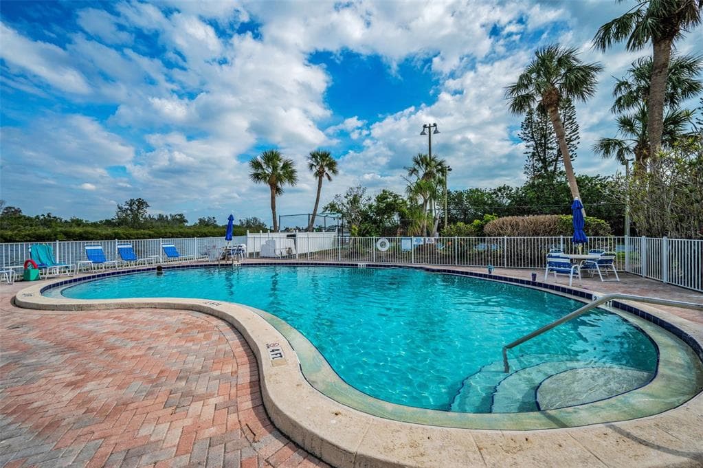 18325 GULF BOULEVARD 308 photo 9