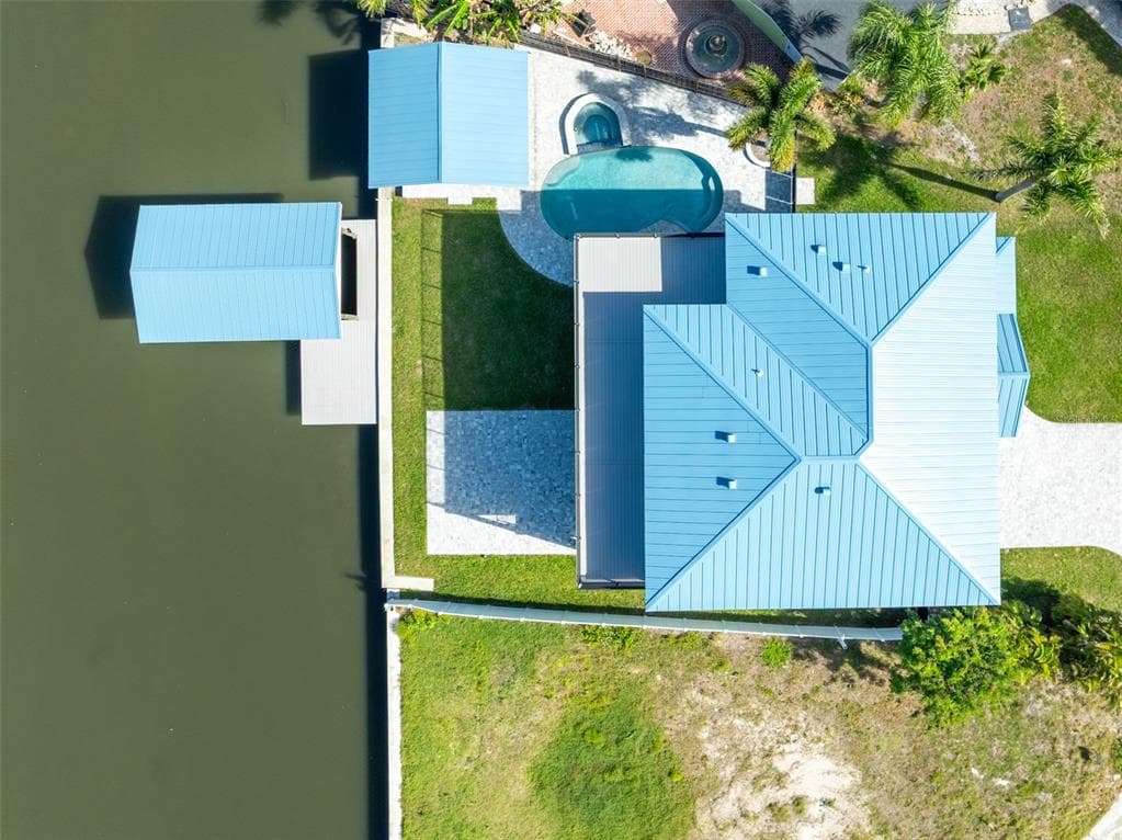 8717 DRIFTWOOD DRIVE 4