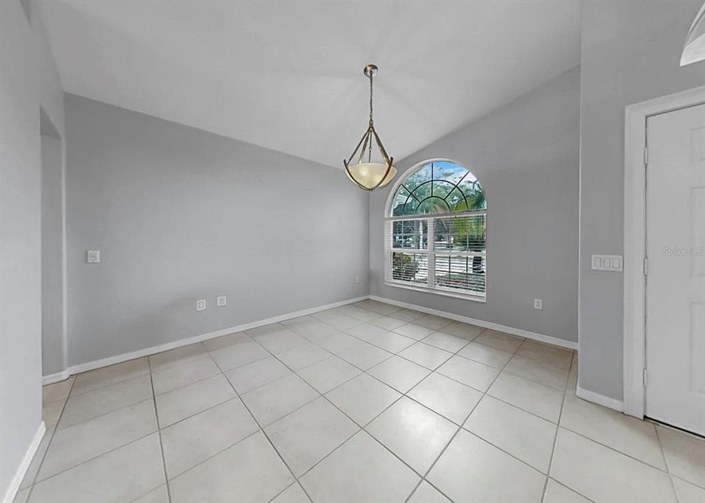 220 ROSANA DRIVE photo 18