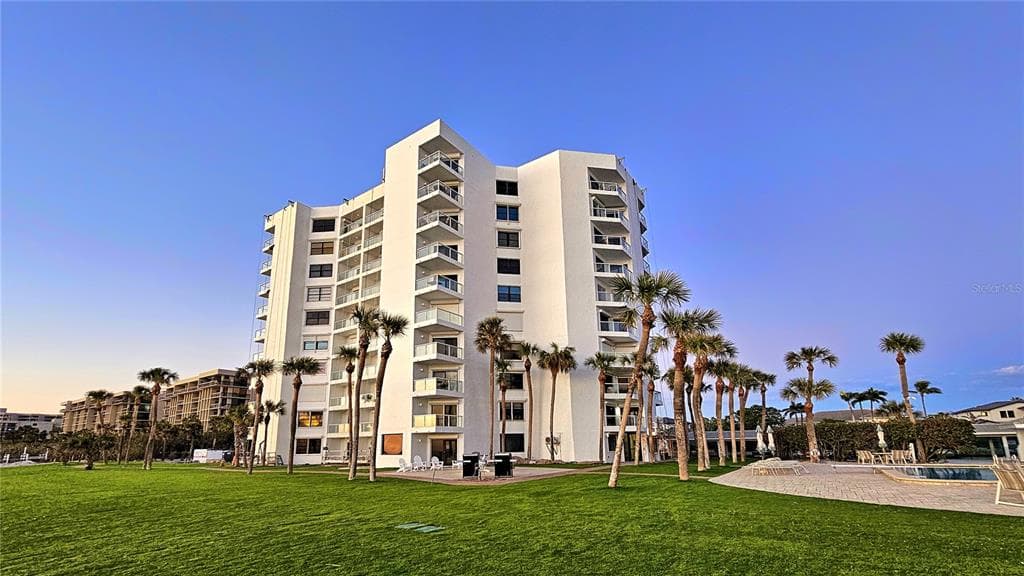 1000 LONGBOAT CLUB ROAD 304 photo 1