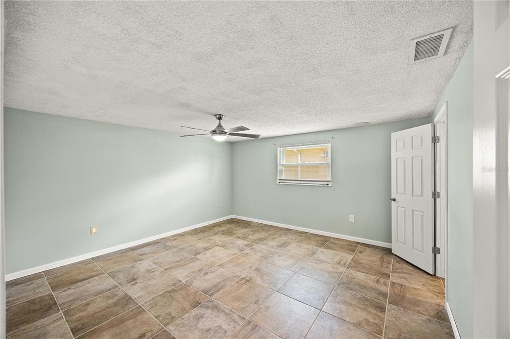 18254 BRACKEN CIRCLE photo 20