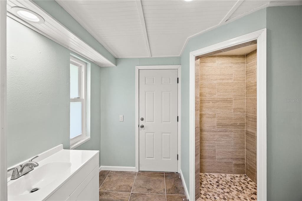 18254 BRACKEN CIRCLE photo 18