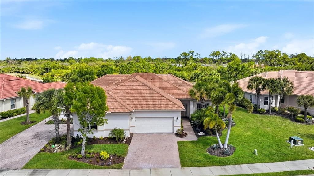 13177 CREEKSIDE LANE photo 1