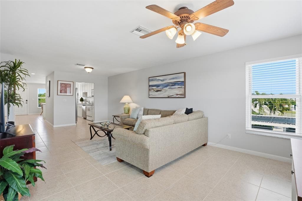 912 SE 46TH STREET #201 5
