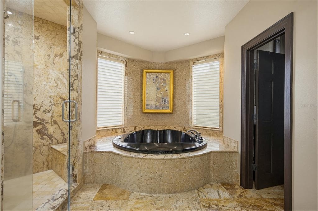 8866 DARLENE DRIVE photo 19
