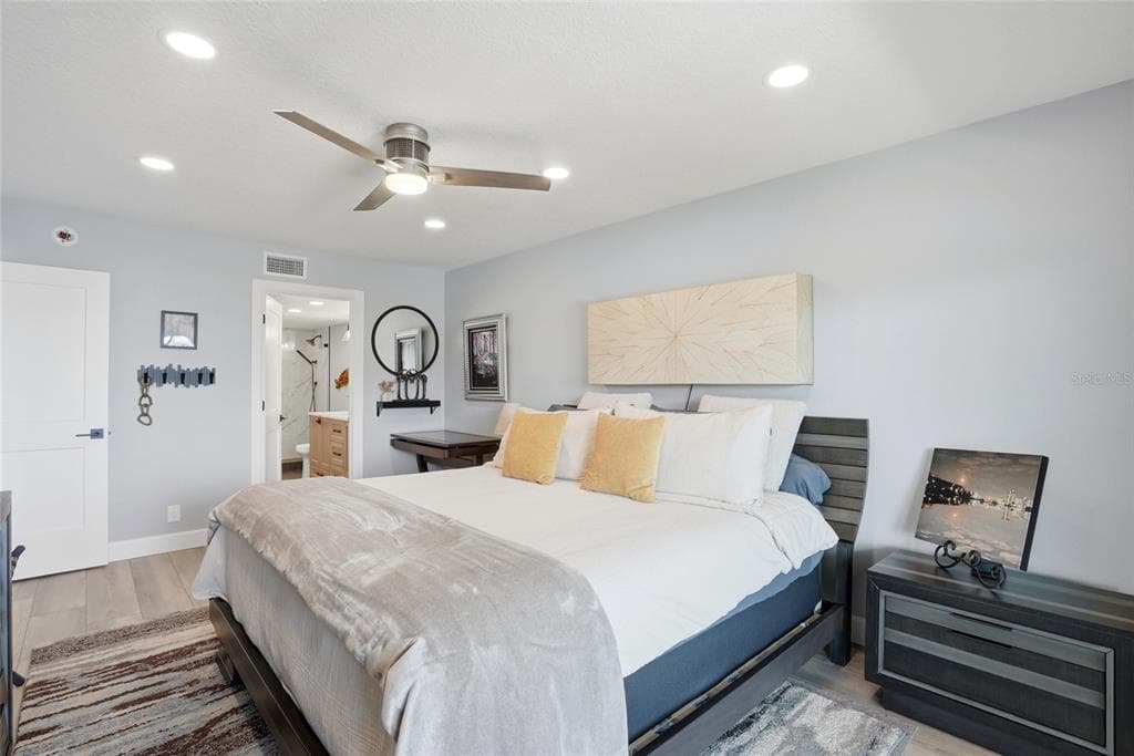 363 PINELLAS BAYWAY S 29 photo 19