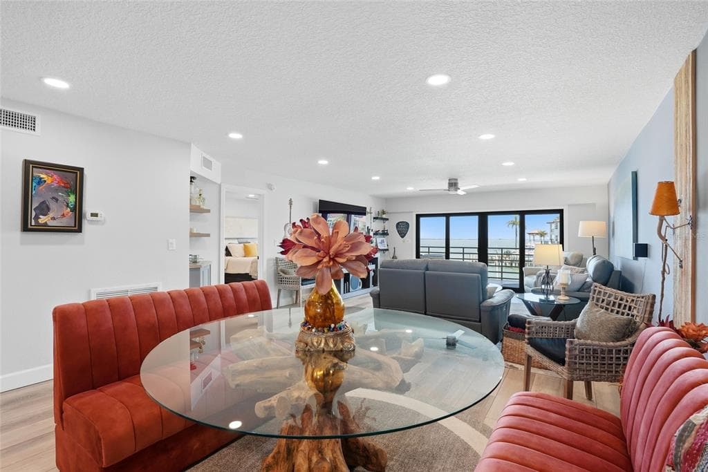 363 PINELLAS BAYWAY S 29 photo 12