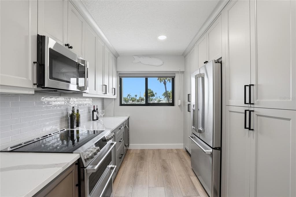 363 PINELLAS BAYWAY S 29 photo 16