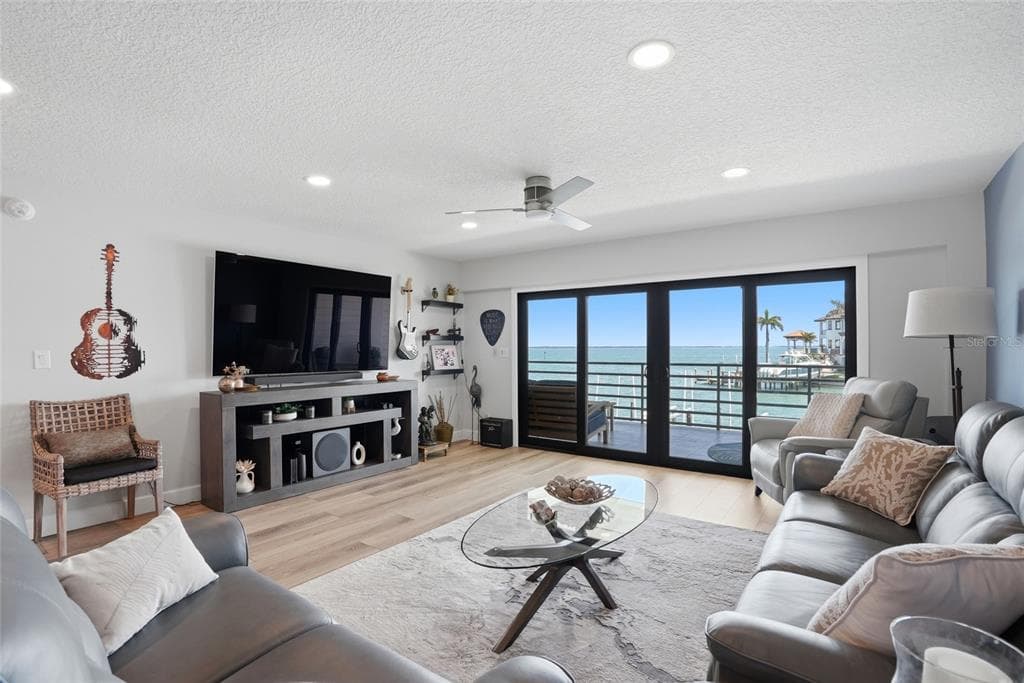 363 PINELLAS BAYWAY S #29 2