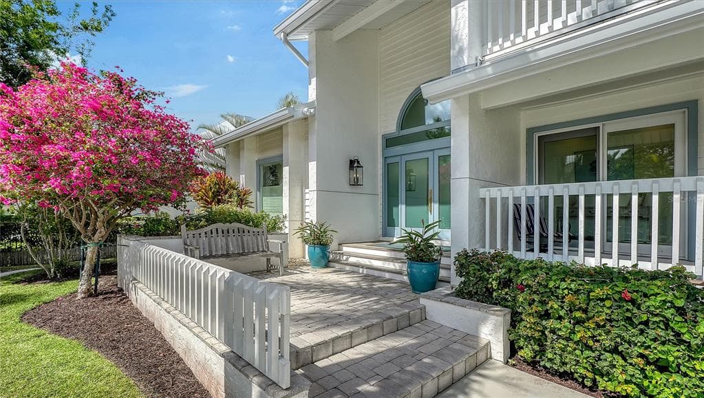 476 MEADOW LARK DRIVE 3