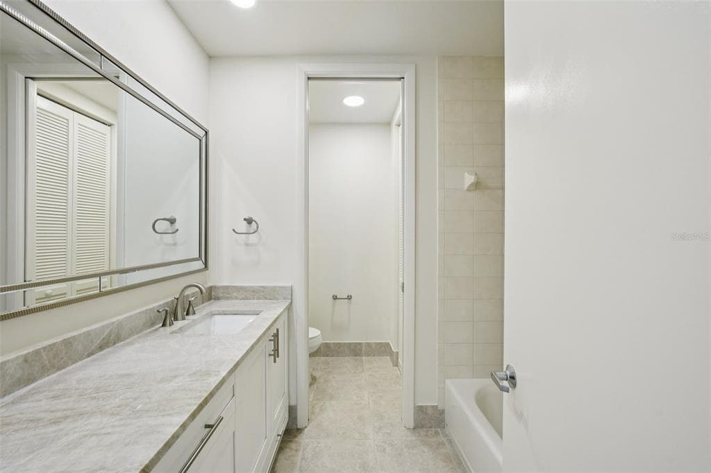 1520 GULF BOULEVARD 202 photo 18