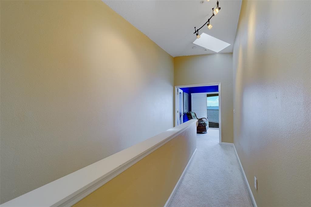 138 BRENT CIRCLE photo 8