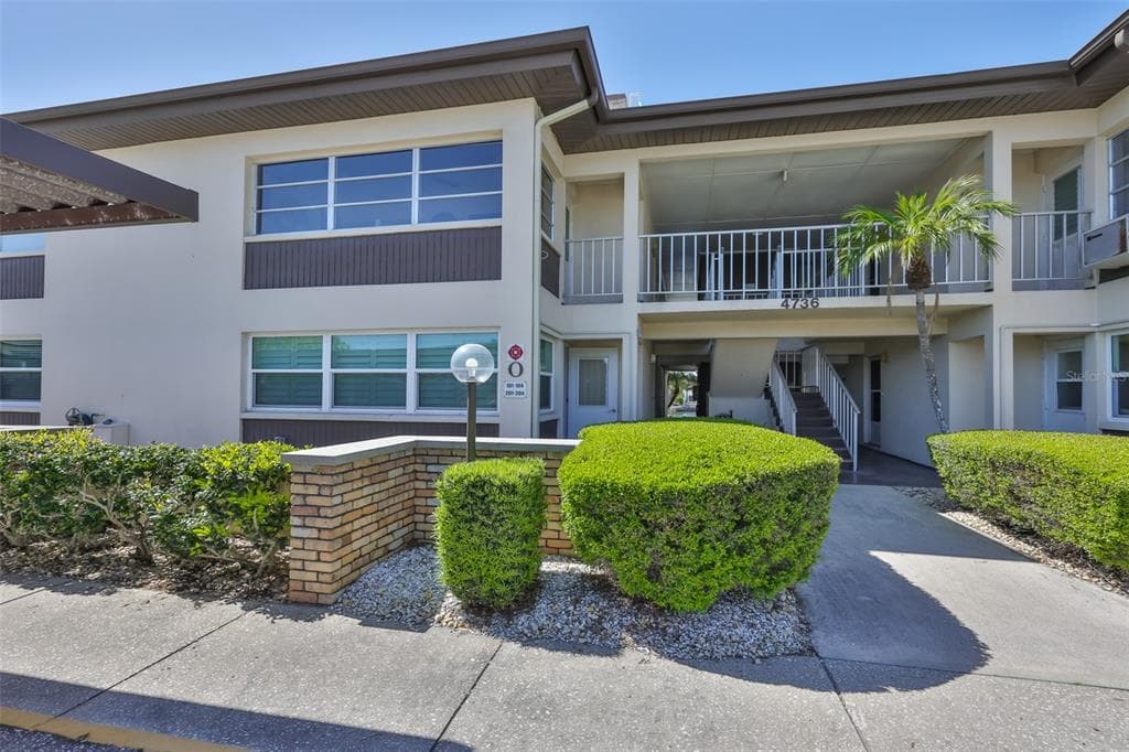 4736 JASPER DR 103 photo 3