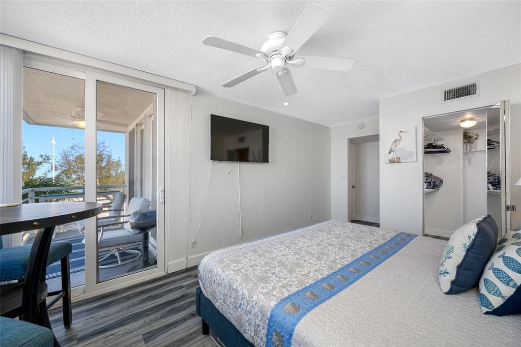5701 BAHIA DEL MAR CIRCLE 408 photo 18