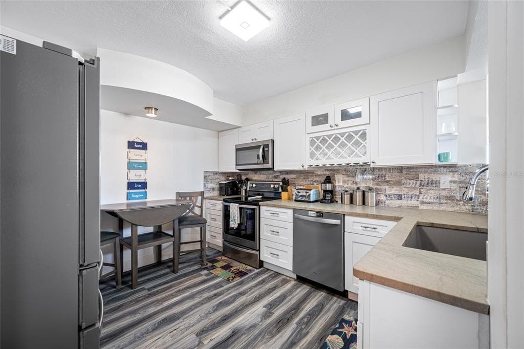 5701 BAHIA DEL MAR CIRCLE 408 photo 8